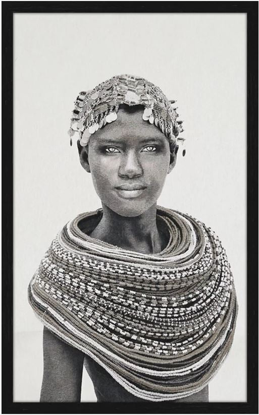 Samburu-Mädchen schwarz und weiß